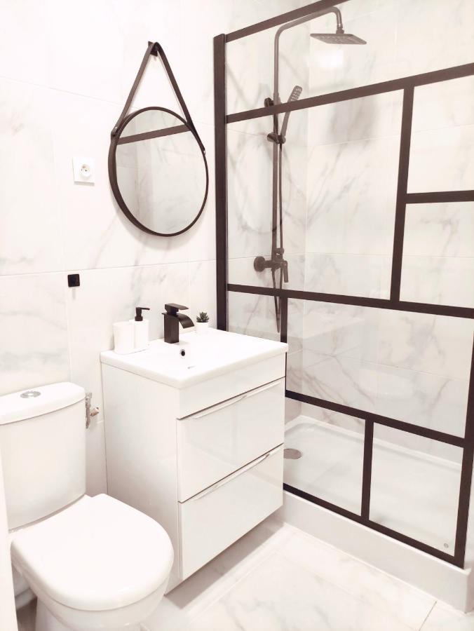 Aeroport Roissy Cdg - Parc Asterix - Parc Des Expositions Apartment Louvres ภายนอก รูปภาพ