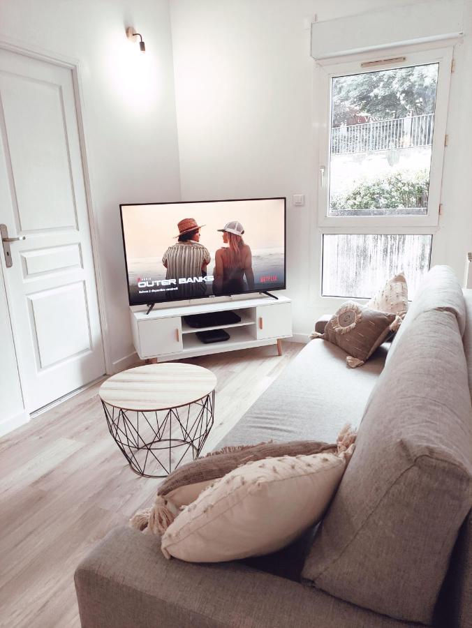 Aeroport Roissy Cdg - Parc Asterix - Parc Des Expositions Apartment Louvres ภายนอก รูปภาพ